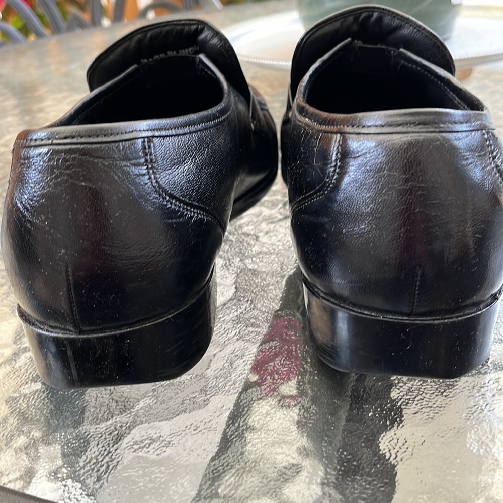 Men’s Bostonian Slip On Dress Shoes. Like New Size 11. Black. - Picture 5 of 13